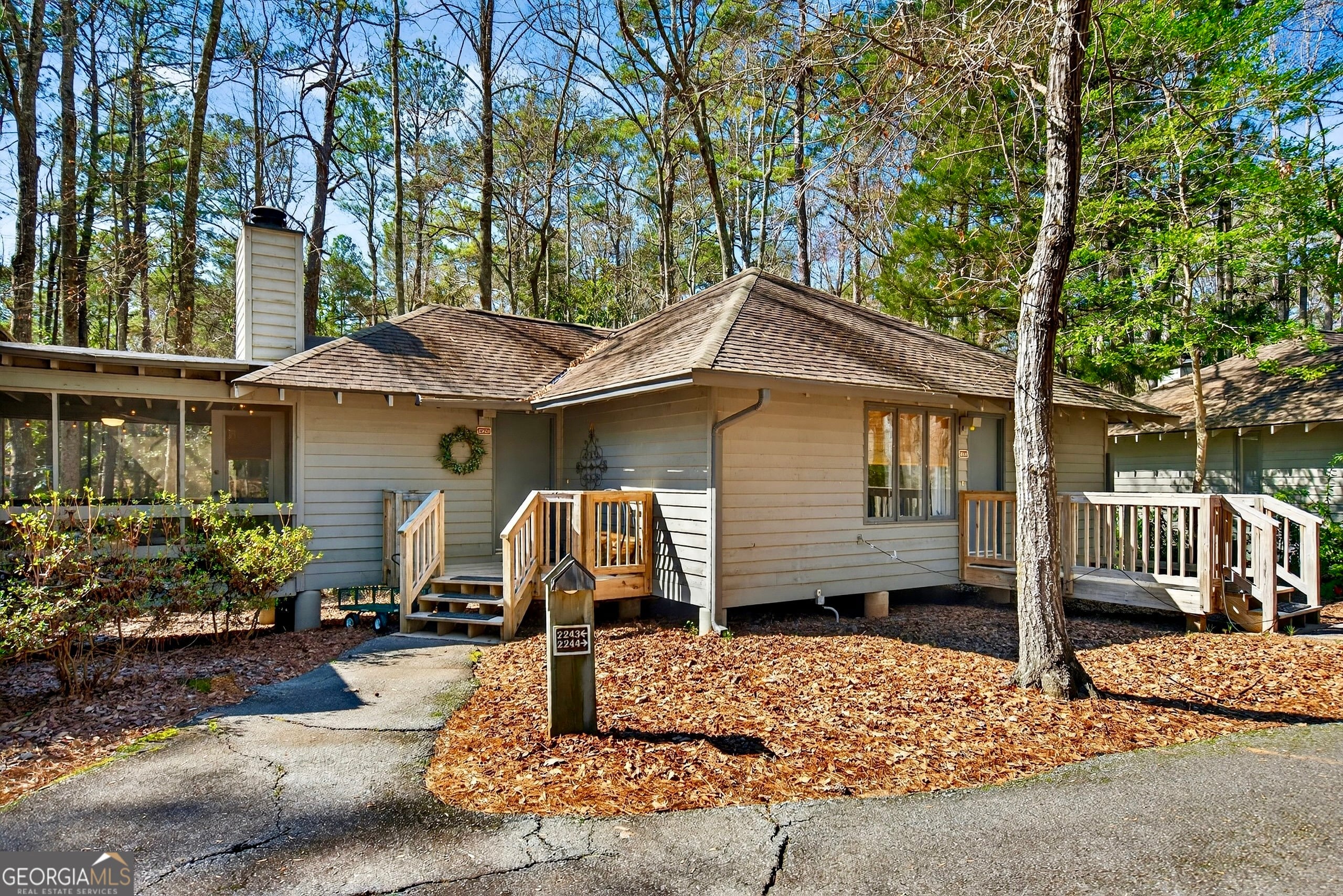2243 Maple Ln, Pine Mountain, GA 31822