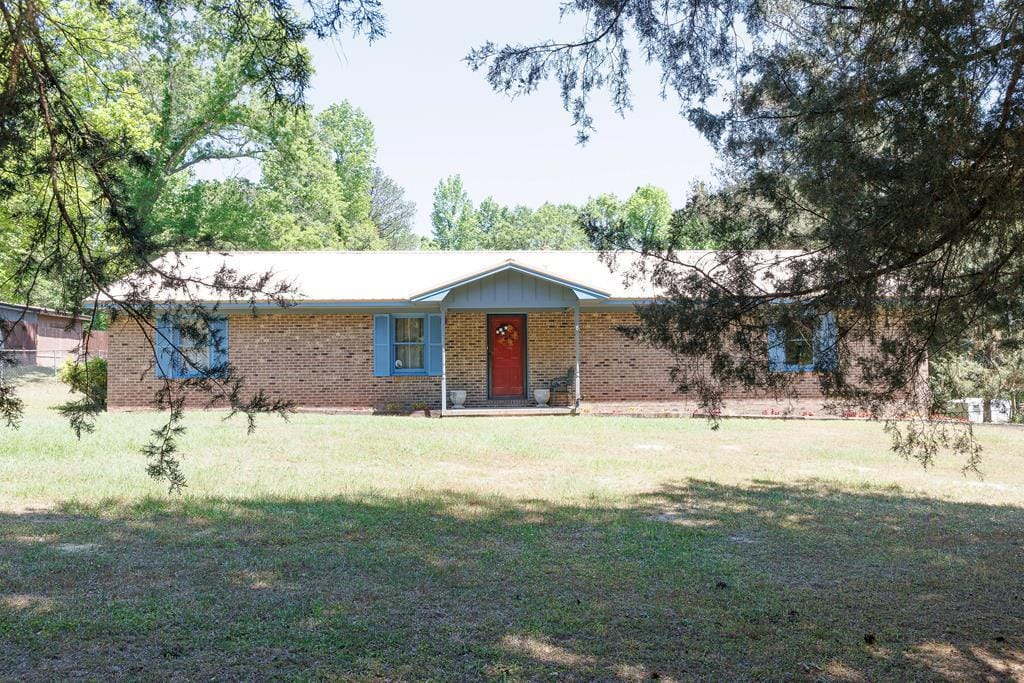 6404 Cartledge Rd, Box Springs, GA 31801