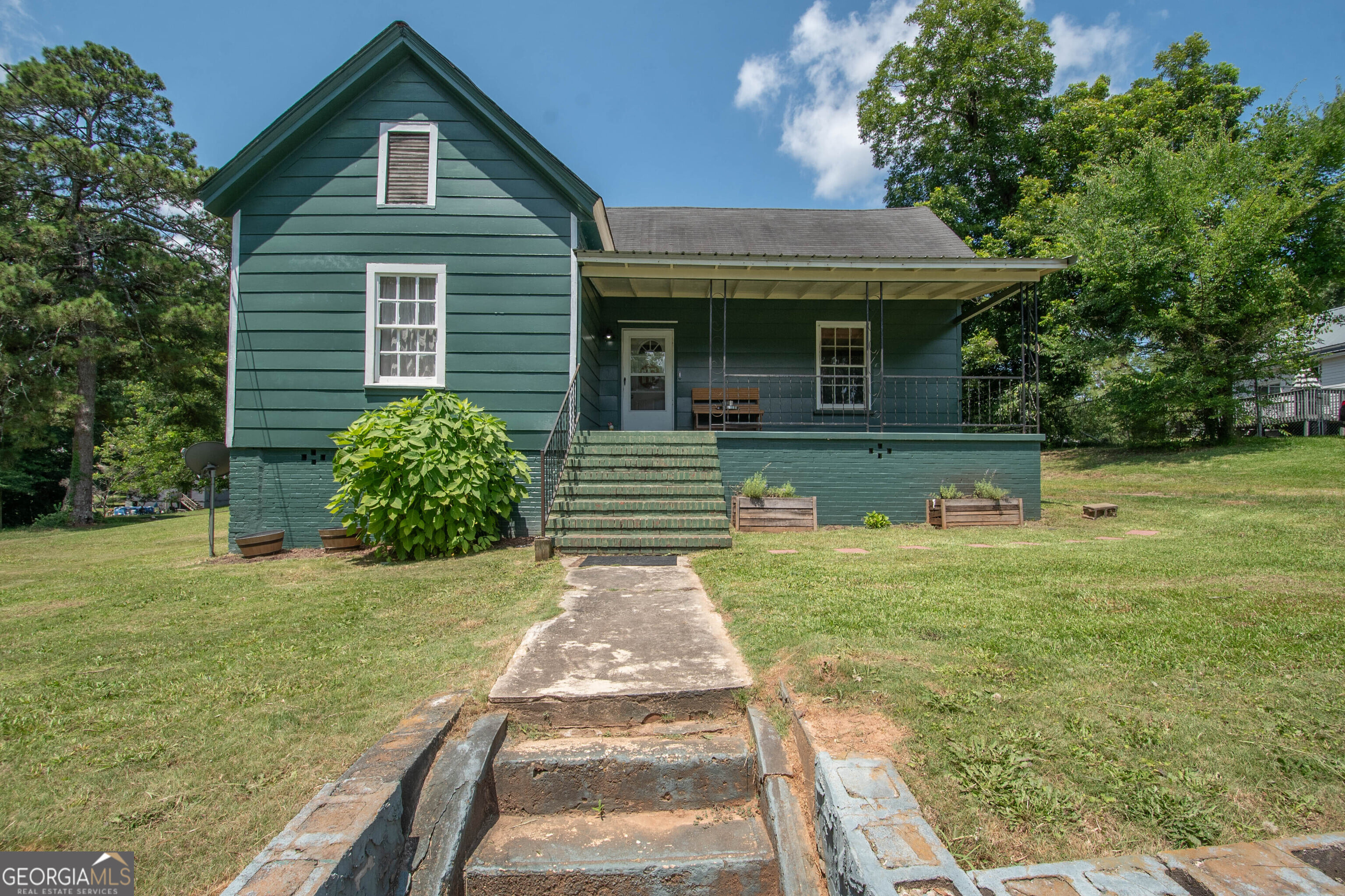 3 Sanford Ave, LaGrange, GA 30241