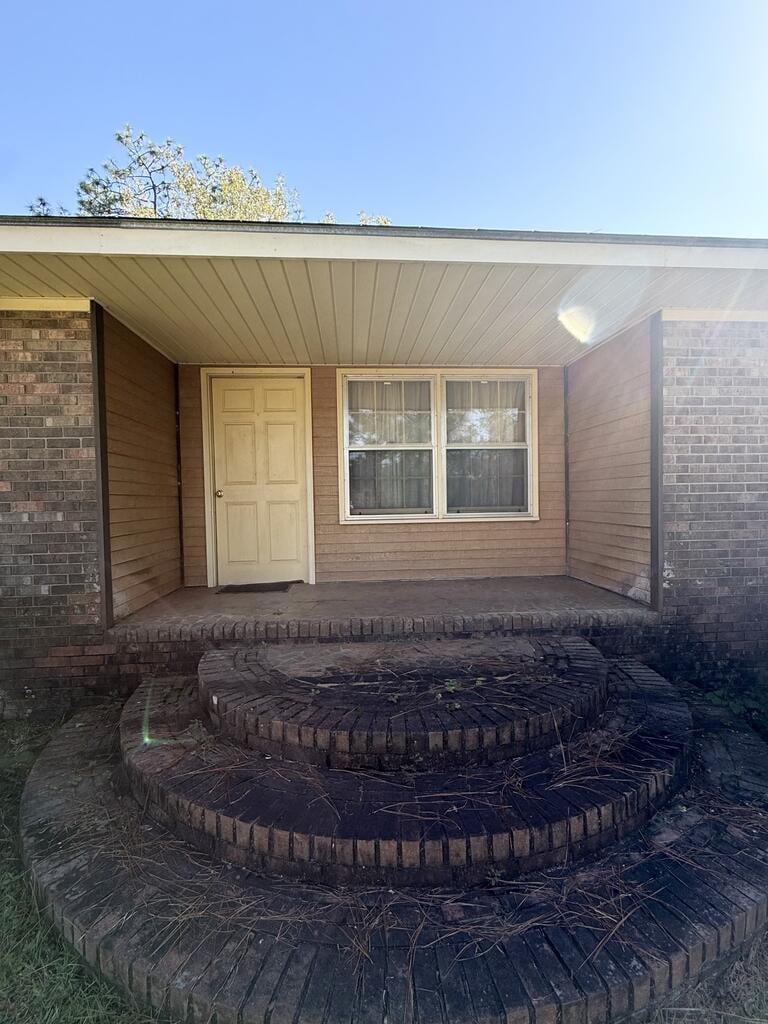 141 Park Pl, Albany, GA 31705
