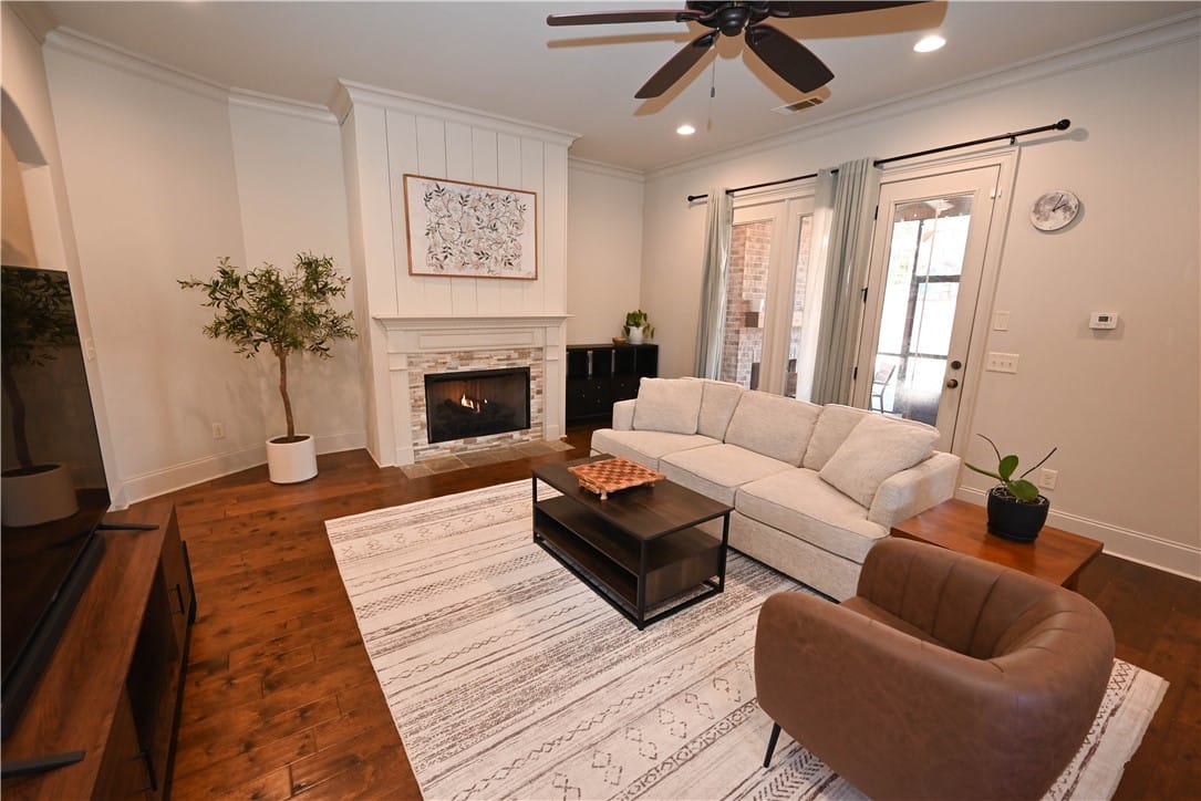 2283 East Lake Boulevard, Auburn, AL, 36830