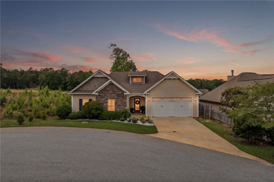 2902 Anderson Lakes Cir, Opelika, AL 36801
