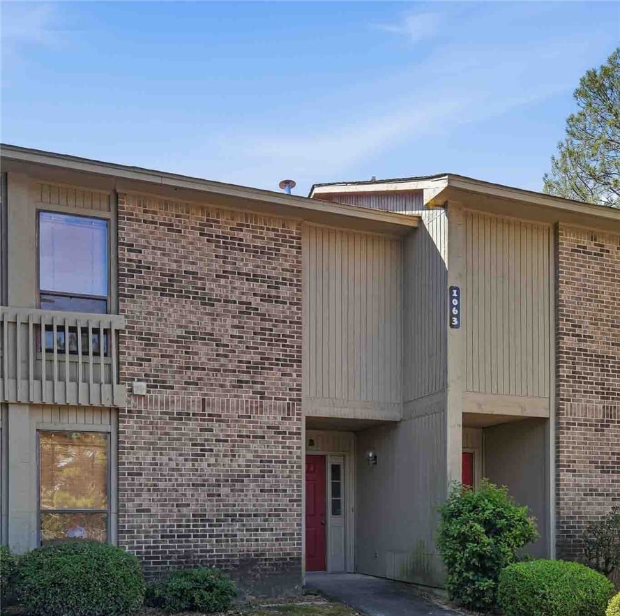 1063 Stonegate Dr Apt B, Auburn, AL 36832
