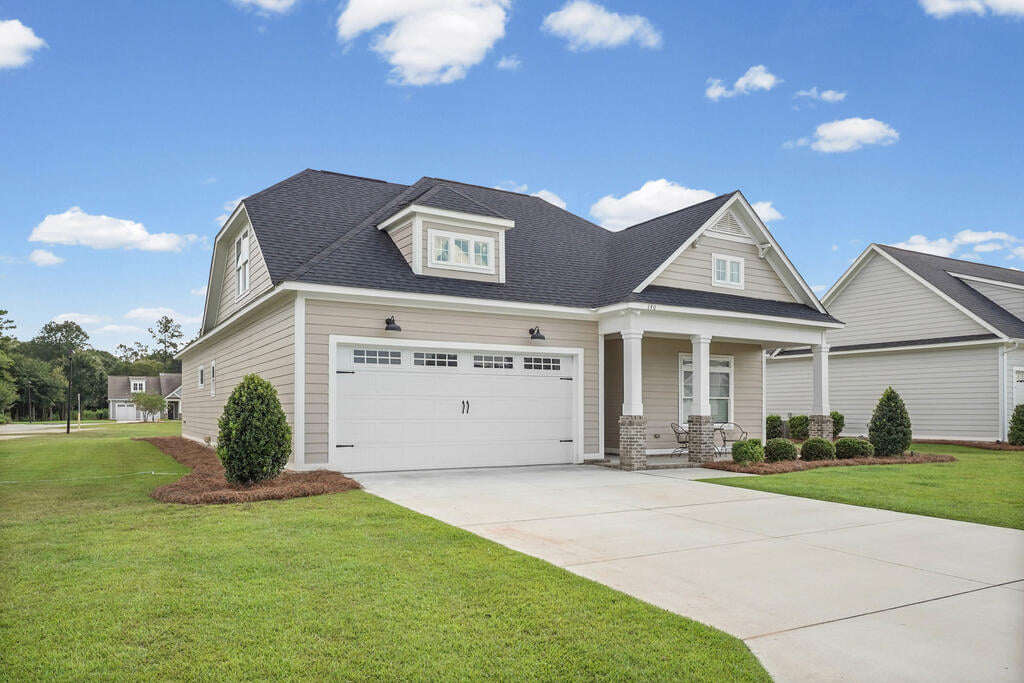 140 Oakside Cir, Leesburg, GA 31763