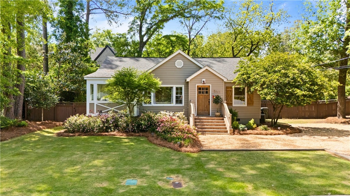 215 West Drake Avenue, Auburn, AL, 36830