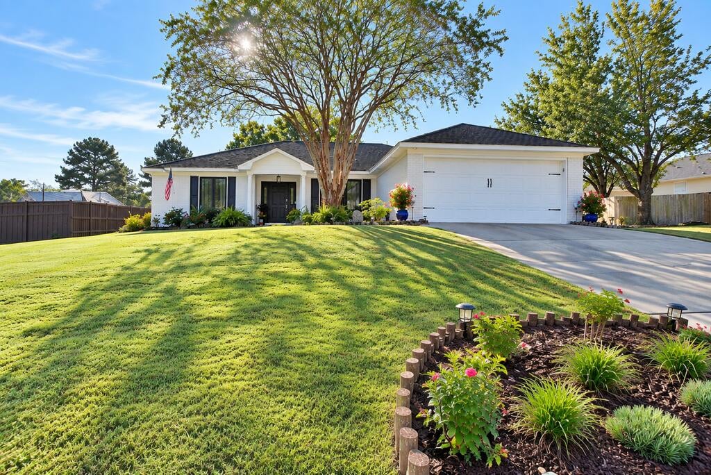 5832 Ironstone Dr, Columbus, GA 31907