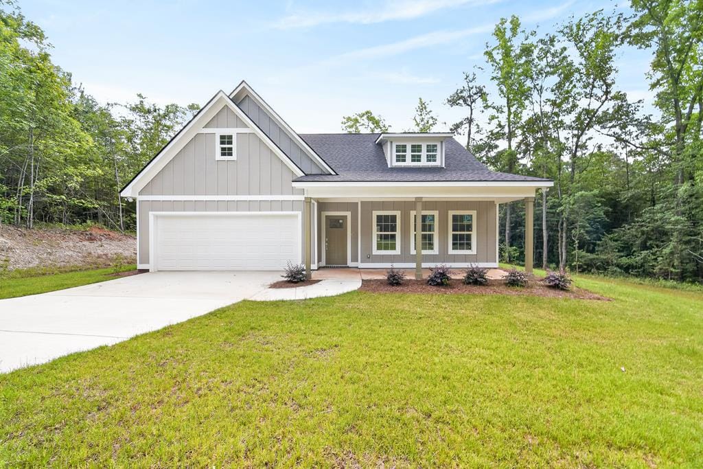 181 Twin Lakes Rd, Waverly Hall, GA 31831
