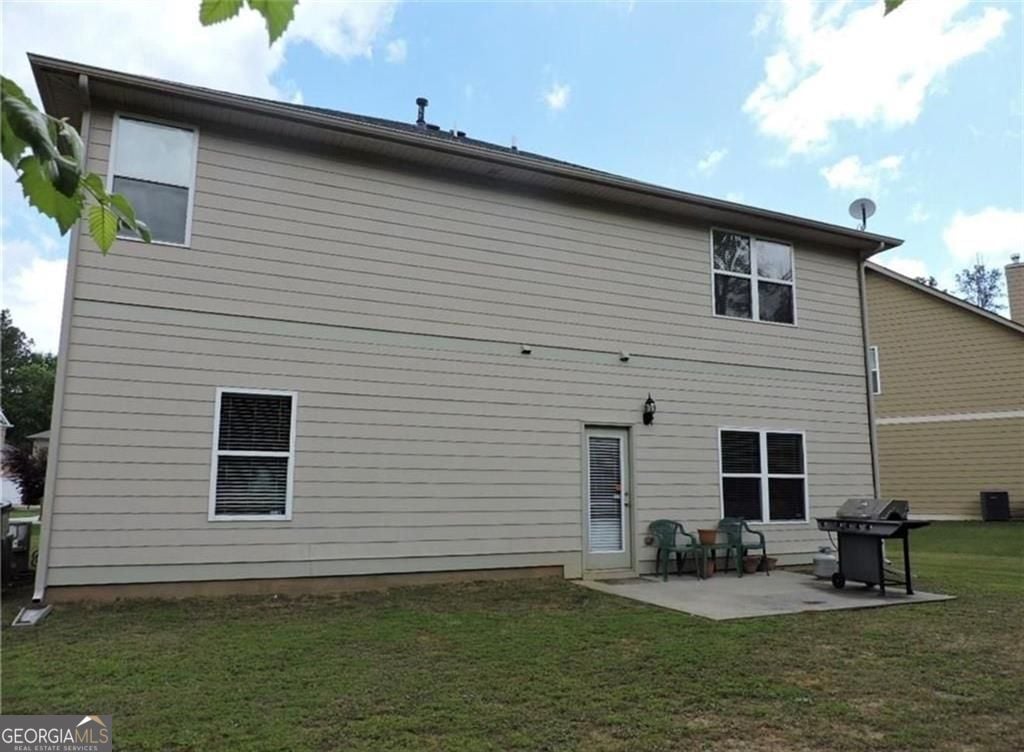 28 Seville Ct, Newnan, GA 30263