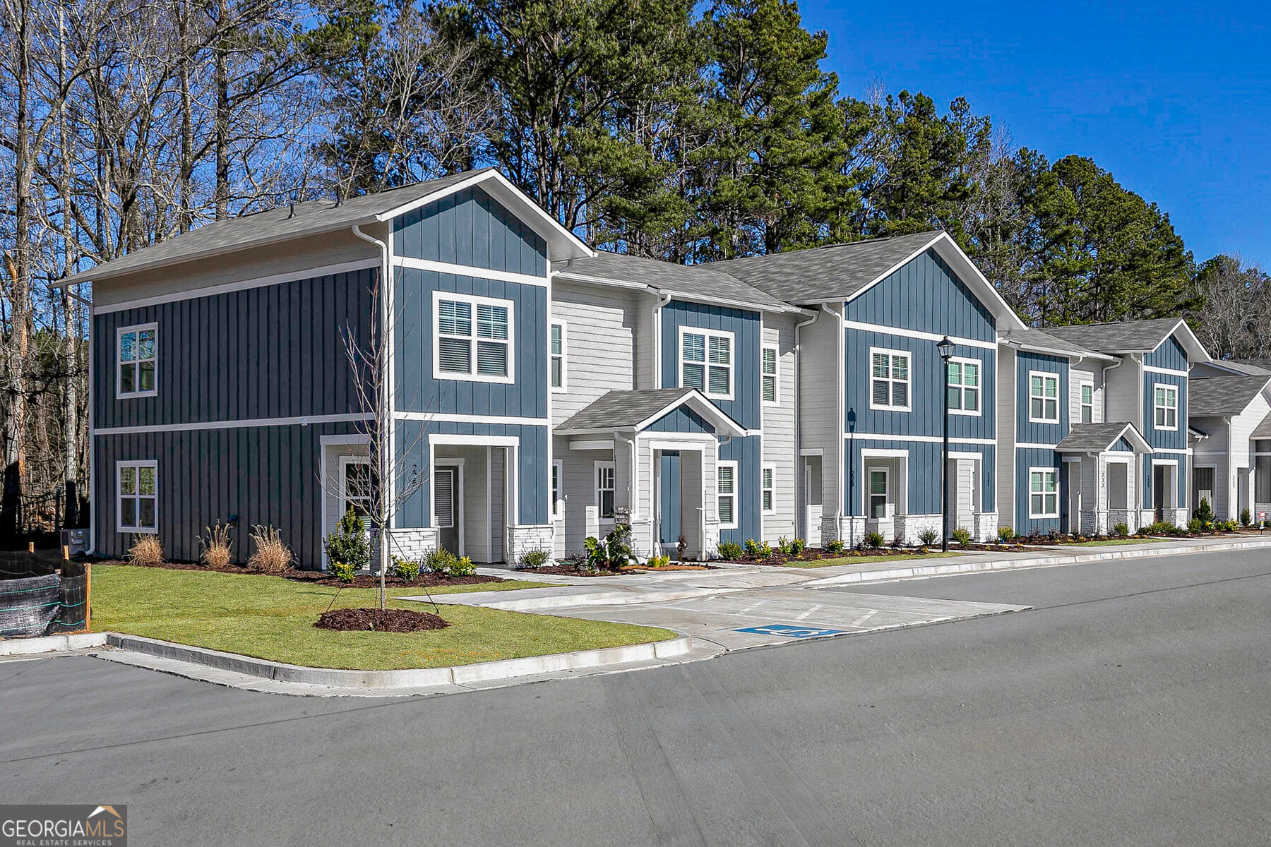 210 Rooker Dr, LaGrange, GA 30241