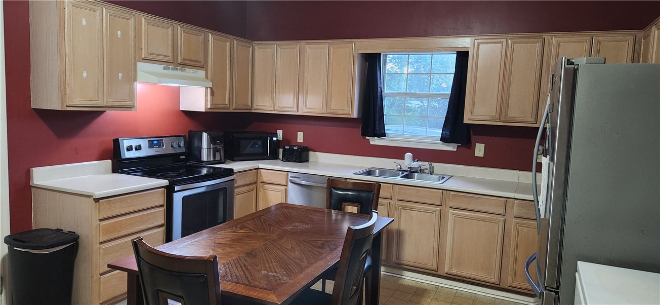 1282 VALLEY, Valley, AL, 36854