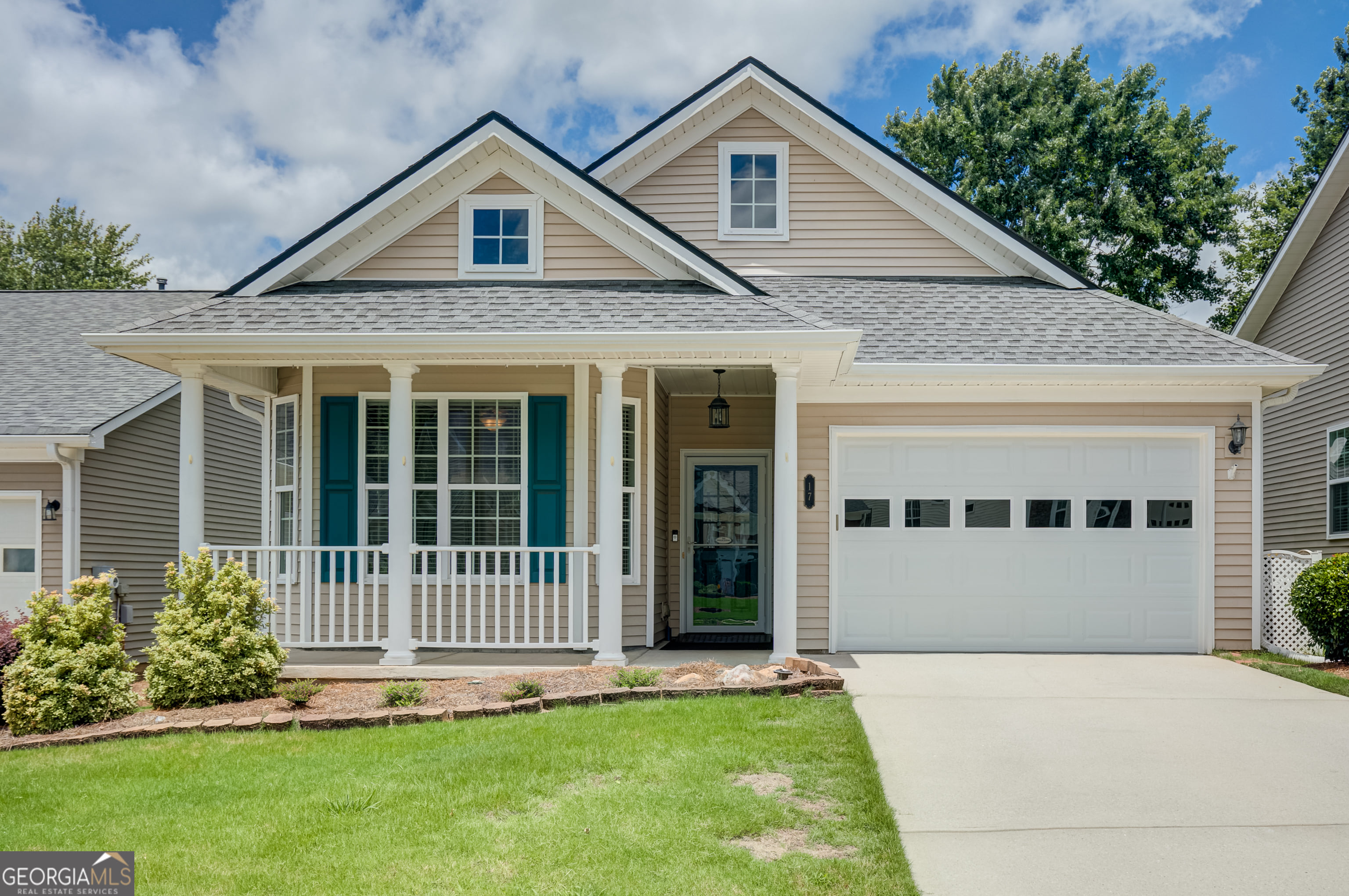 17 Hampshire Ln, Newnan, GA 30265