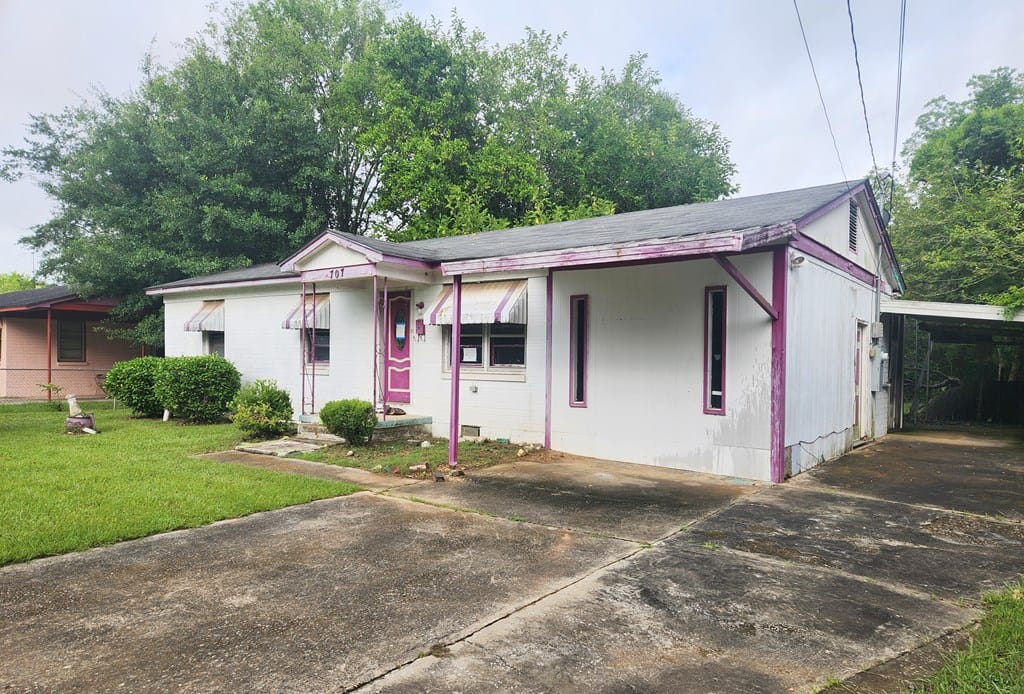 707 Hobson St, Albany, GA 31705