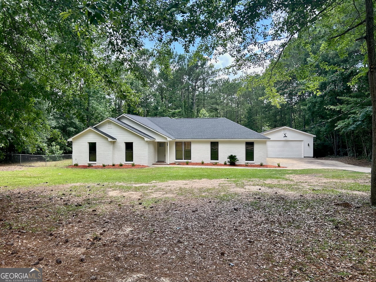 1379 Jones, Cataula, GA, 31804