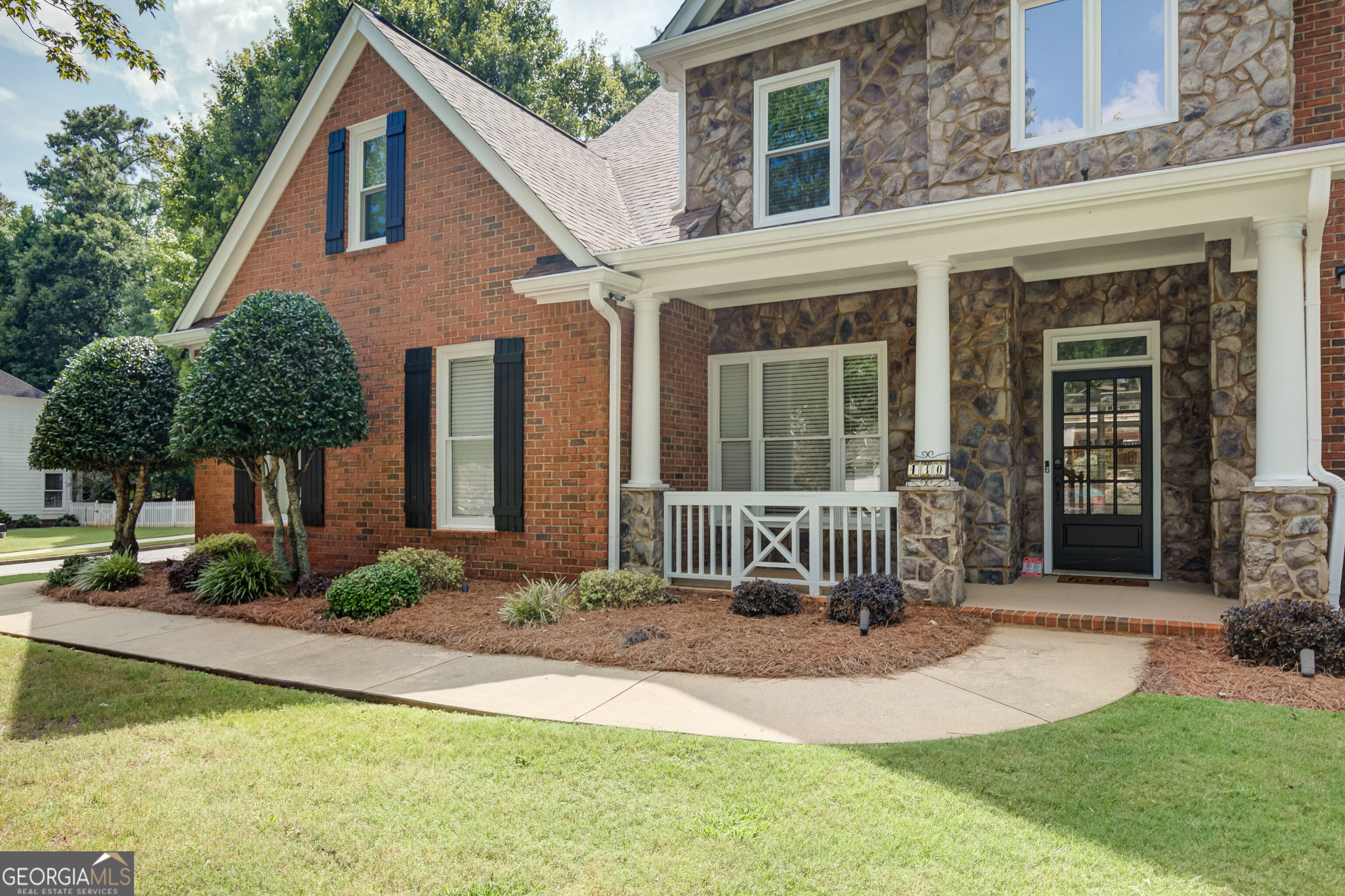 430 Lake Forest Dr, Newnan, GA 30265
