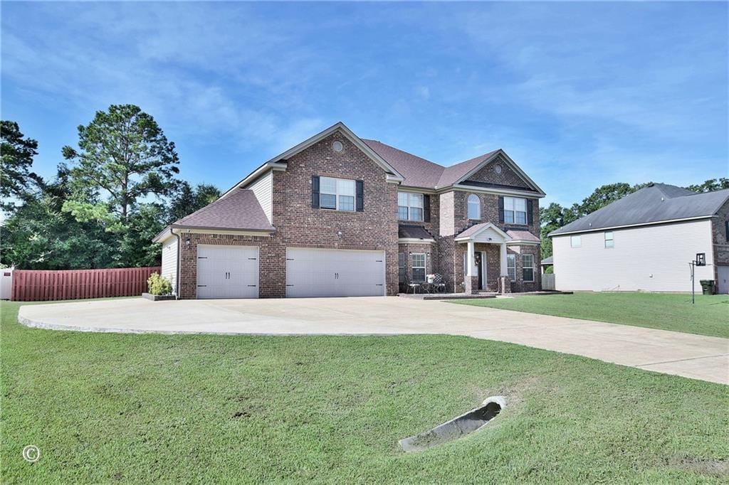 27 Caen Dr, Fort Mitchell, AL 36856