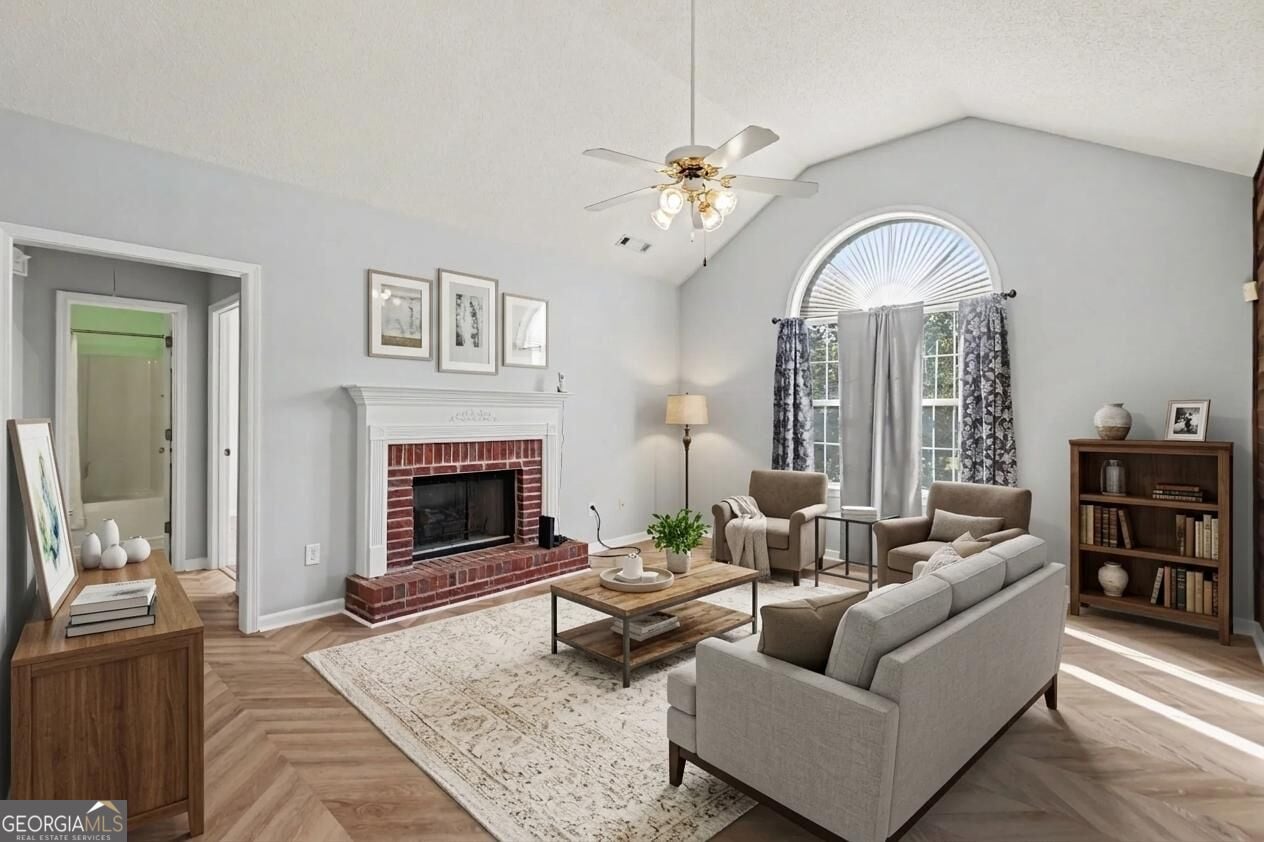 130 Hemlock Dr, Newnan, GA 30263