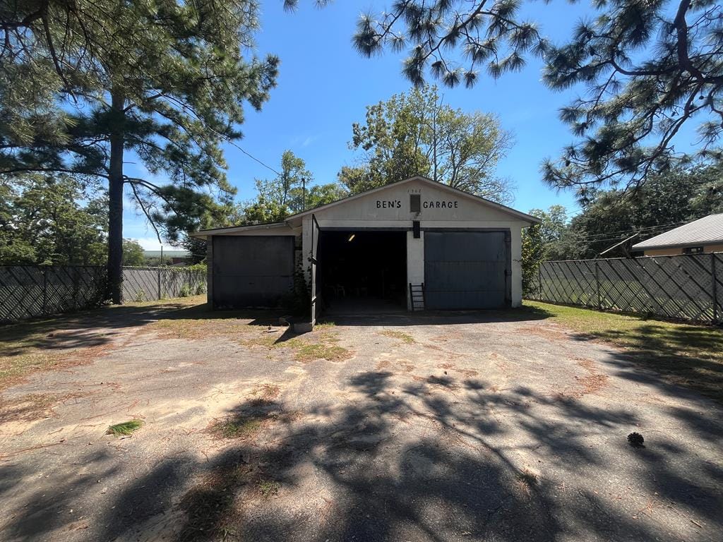 1302 Fourth Avenue, Albany, GA, 31705