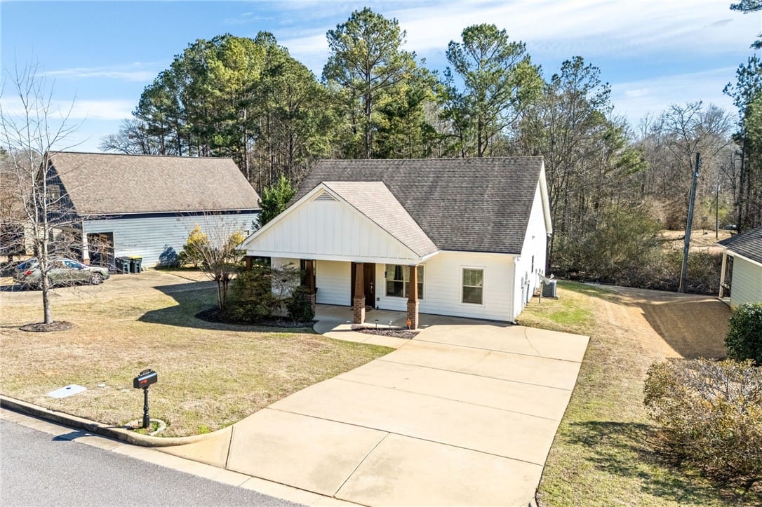 3303 Gabby Dr, Opelika, AL 36801, USA — Photo 2