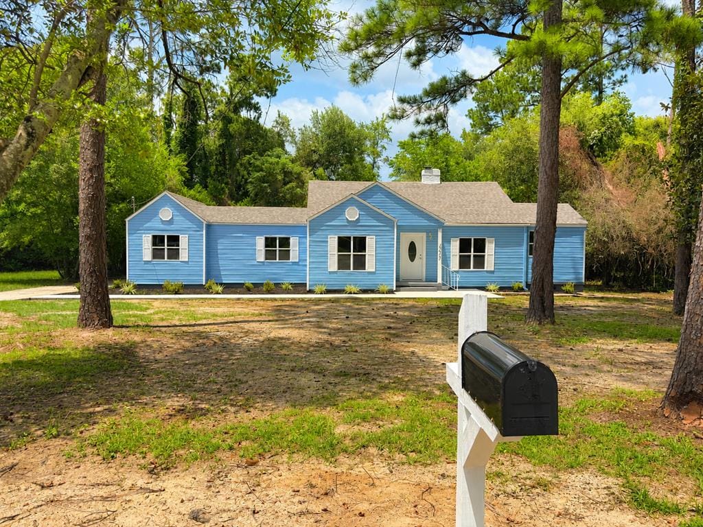 1215 Maryland Dr, Albany, GA 31707