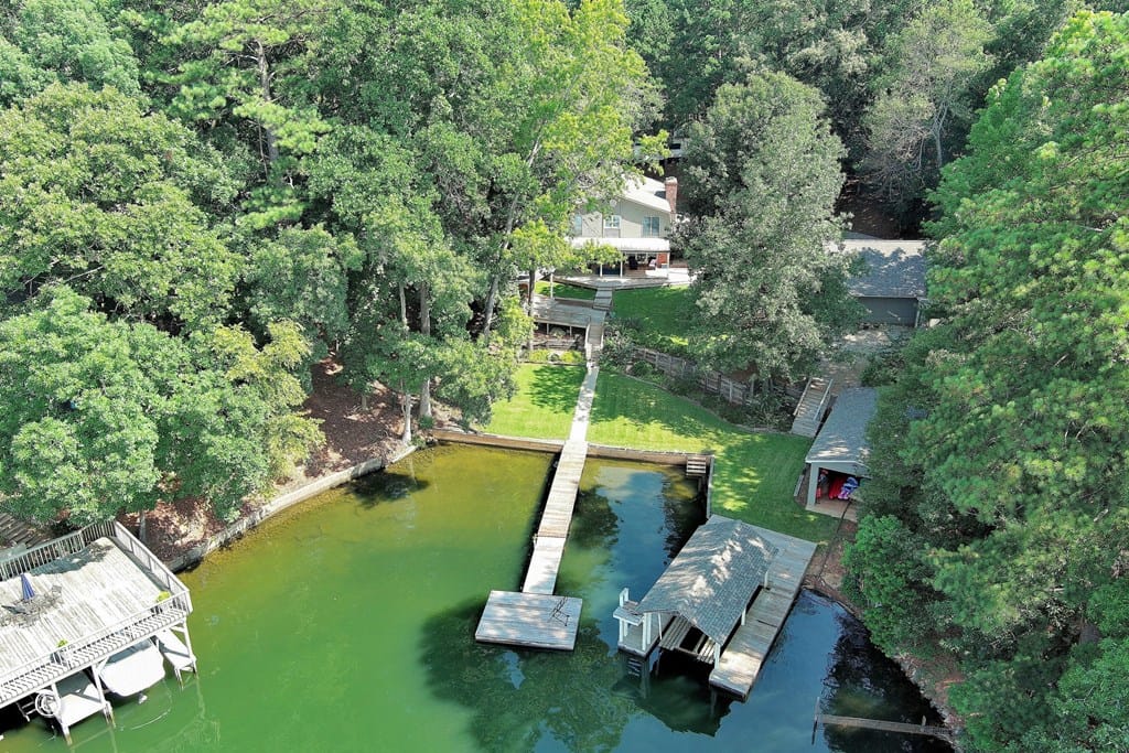 233 Pinetree Rd, Hamilton, GA 31811