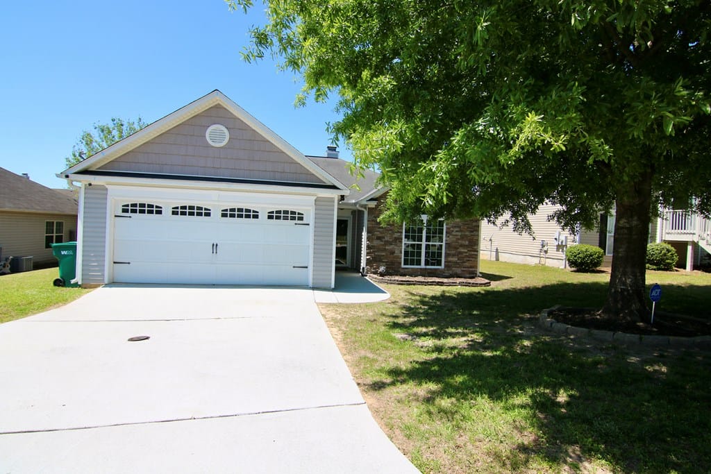 2813 Nancy Drive, Phenix City, AL, 36870 — Photo 2