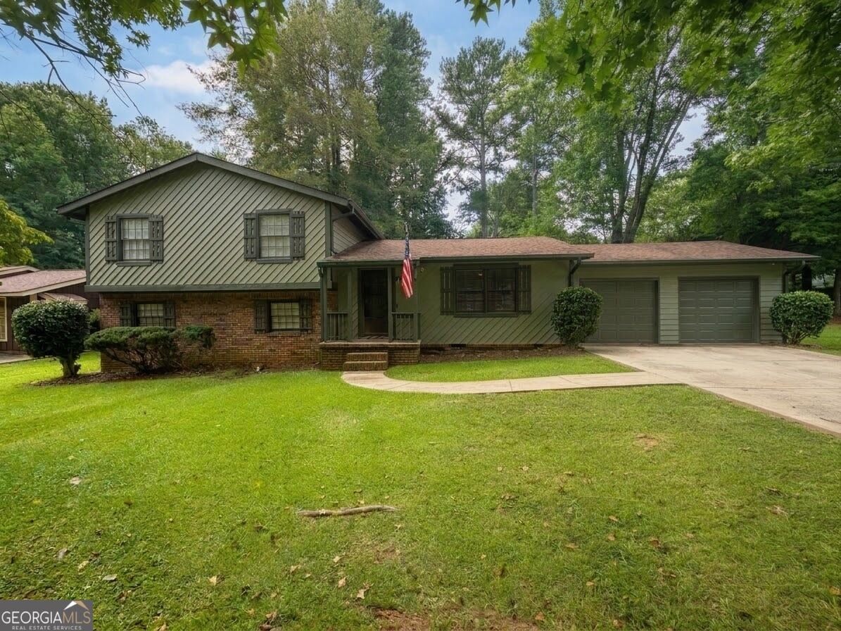 1 Logwood Ln, Newnan, GA 30265