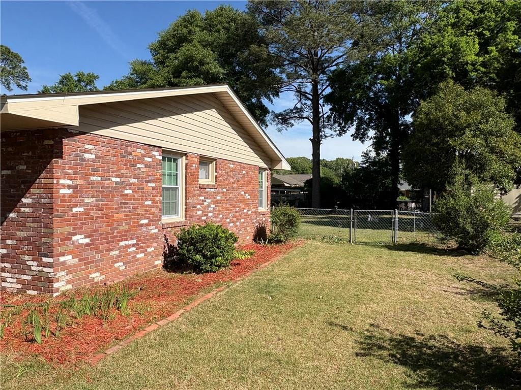 1604 46th, Phenix City, AL, 36867 — Photo 2