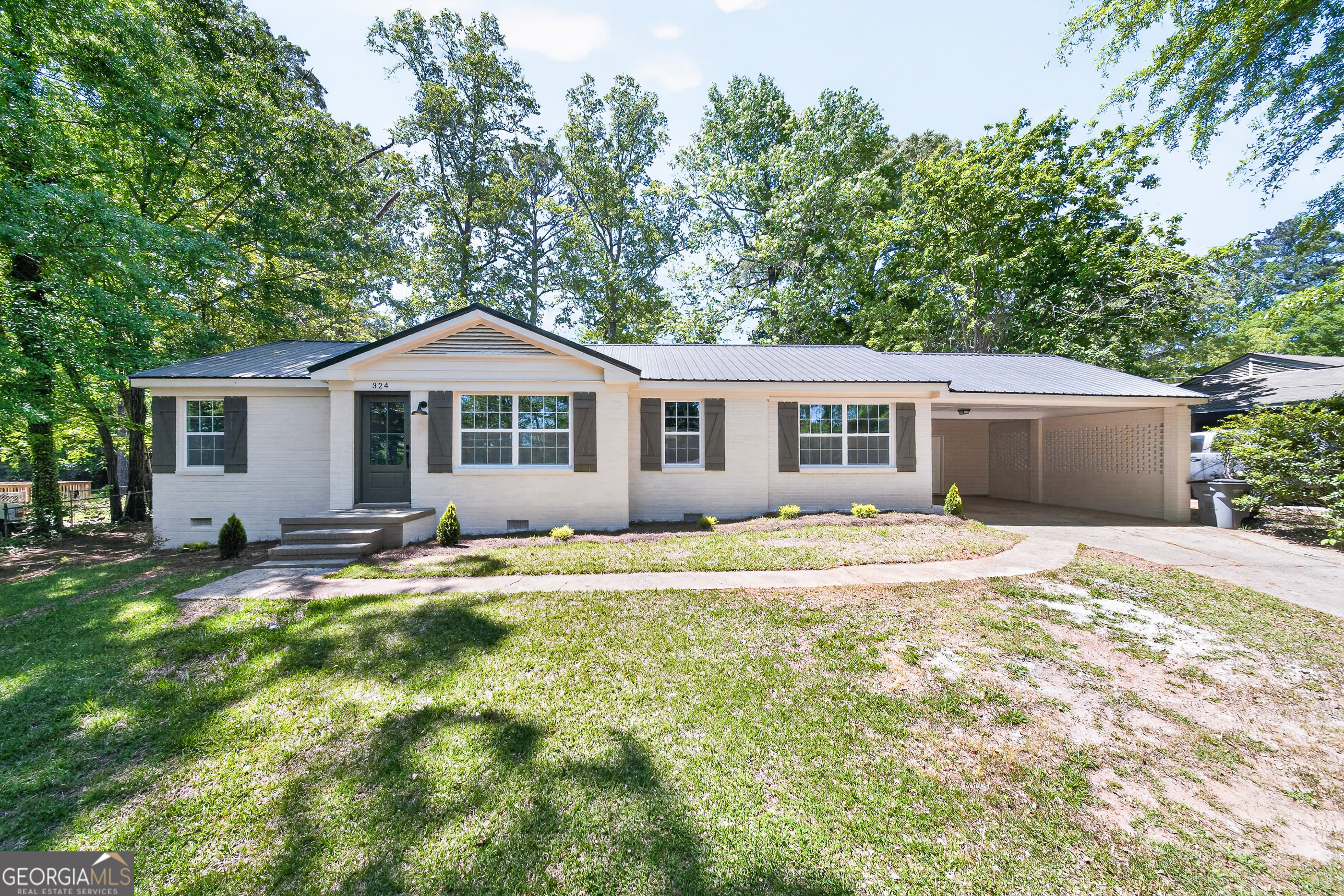 324 Park Hill Dr, LaGrange, GA 30241