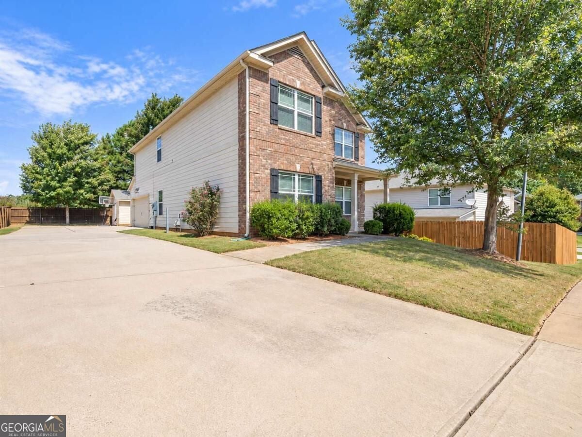4 Barcelona St, Newnan, GA 30263