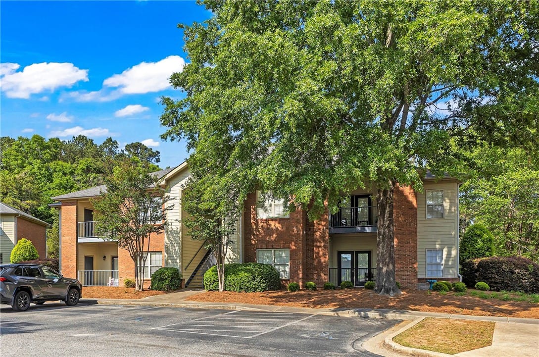 3297 COLLEGE #B201, Auburn, AL, 36830