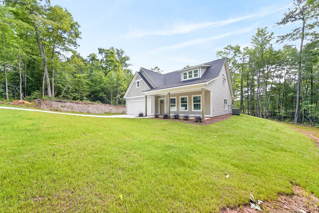 181 Twin Lakes Rd, Waverly Hall, GA 31831