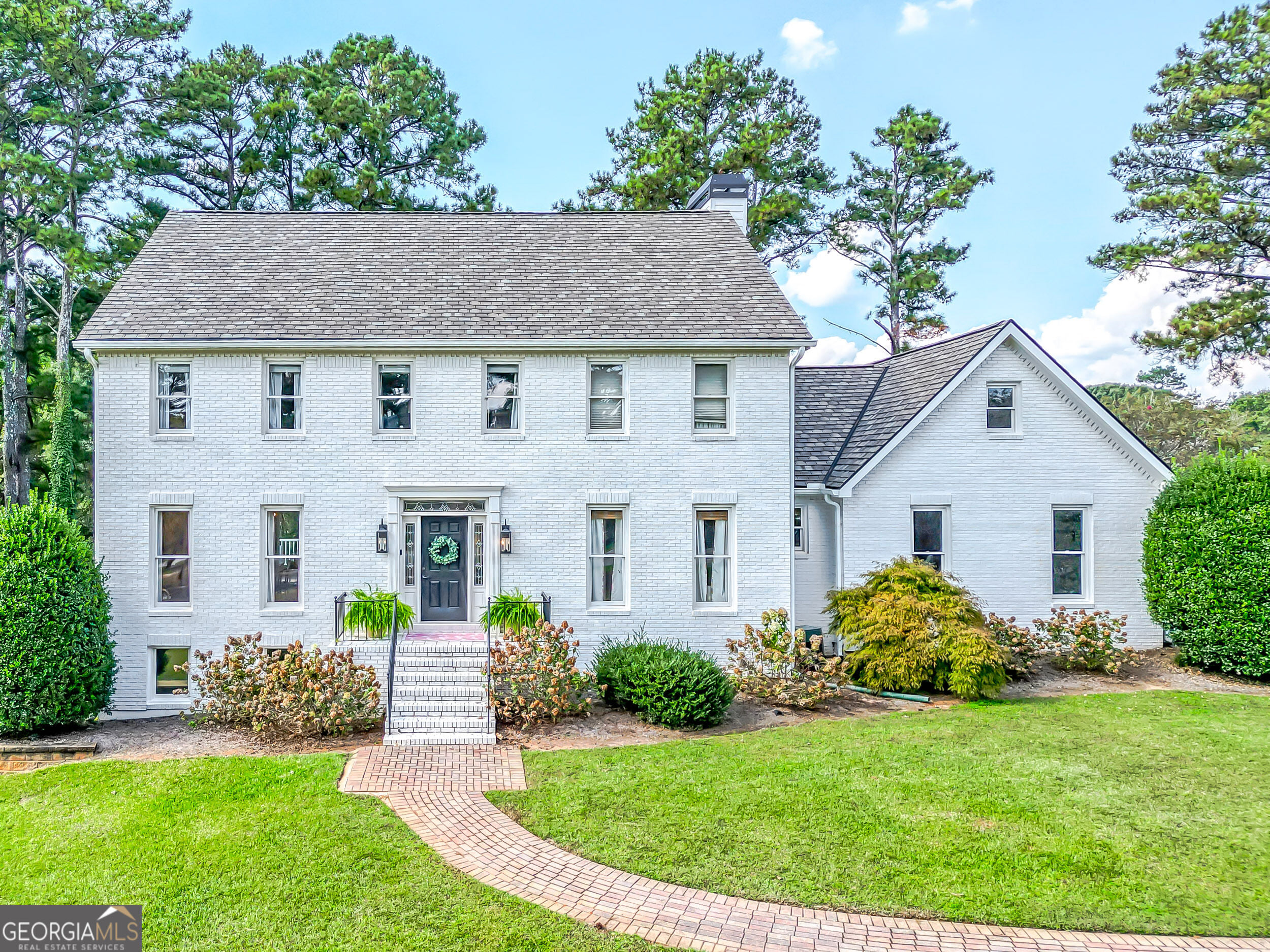 730 Shaw Rd, Sharpsburg, GA 30277