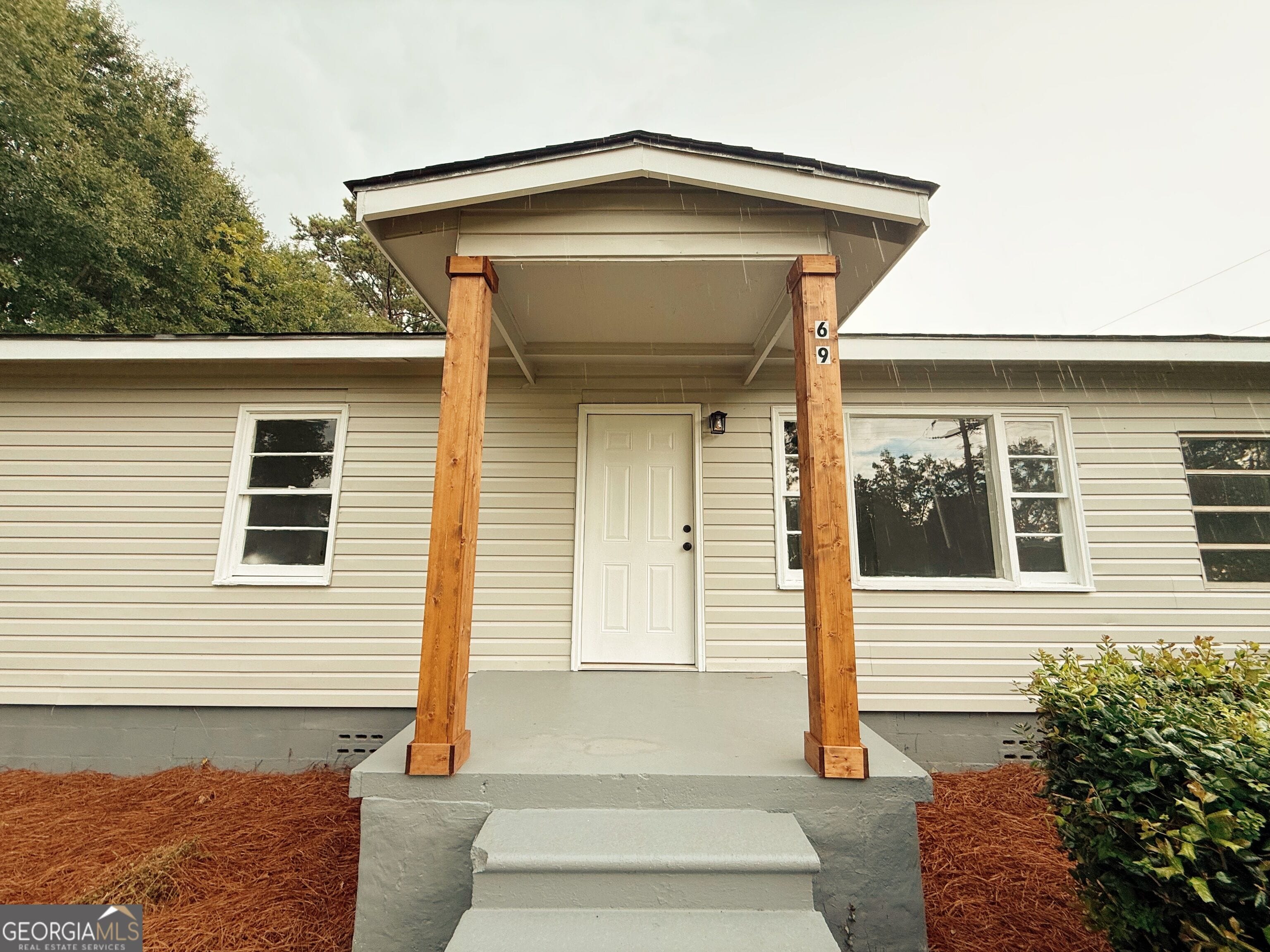 69 Oak Ave, Warm Springs, GA 31830