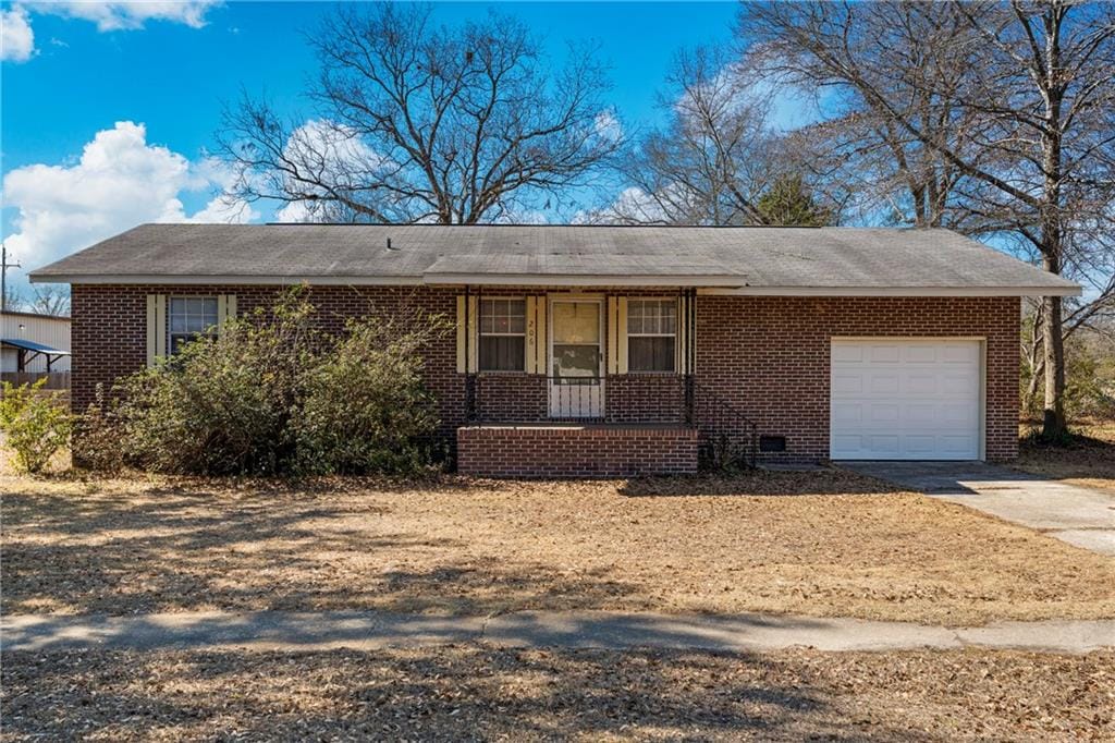 206 Main Street, Hurtsboro, AL, 36860