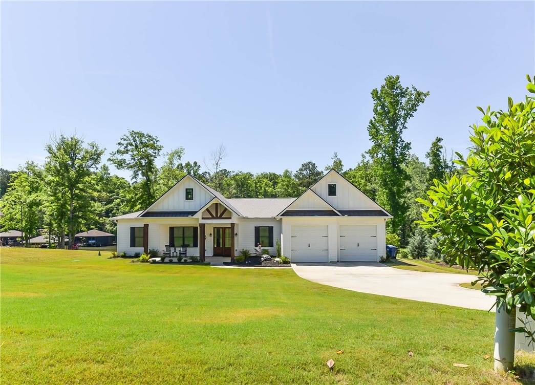209 Lee Rd #2121, Salem, AL 36874
