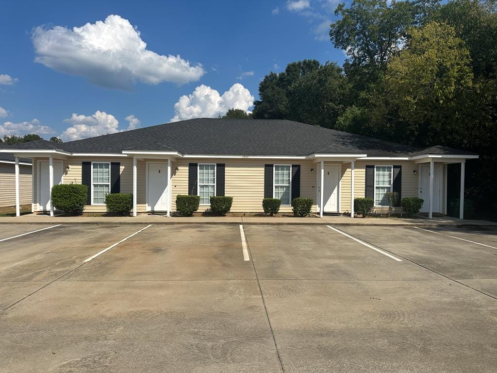 2600 Cardinal St, Albany, GA 31701