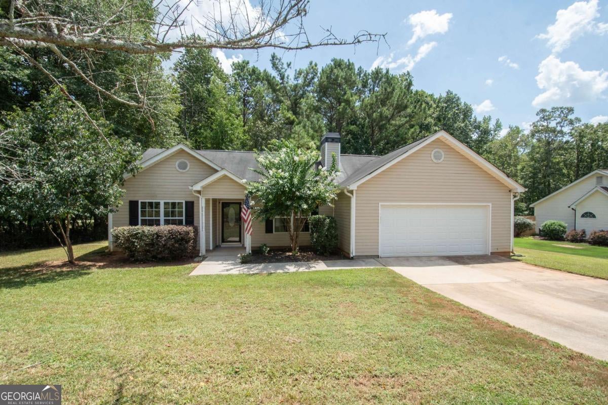10 Walton Woods Ct, Newnan, GA 30263