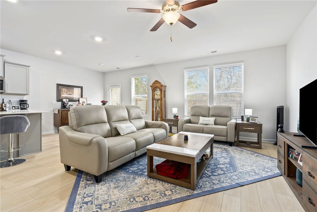 3383 Alana Ct, Opelika, AL 36804, USA — Photo 3