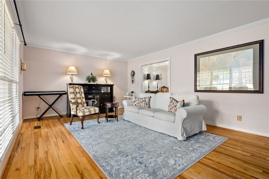 807 FORESTDALE, OPELIKA, AL, 36801 — Photo 3