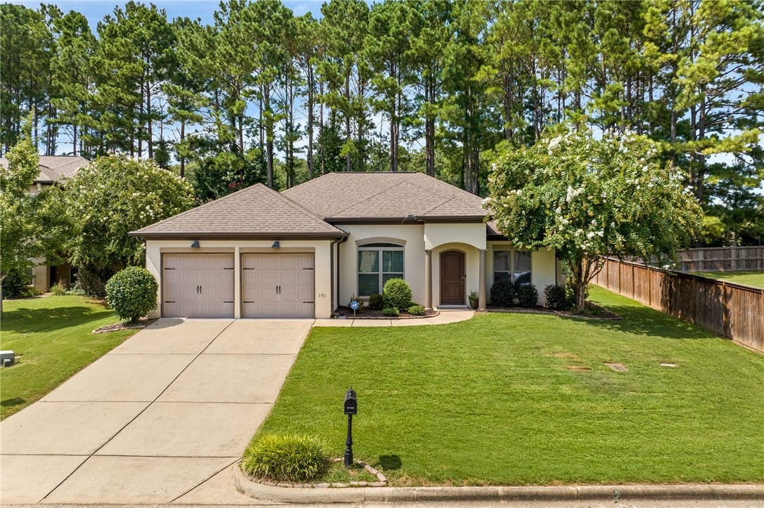 191 VALENTINO, Auburn, AL, 36830