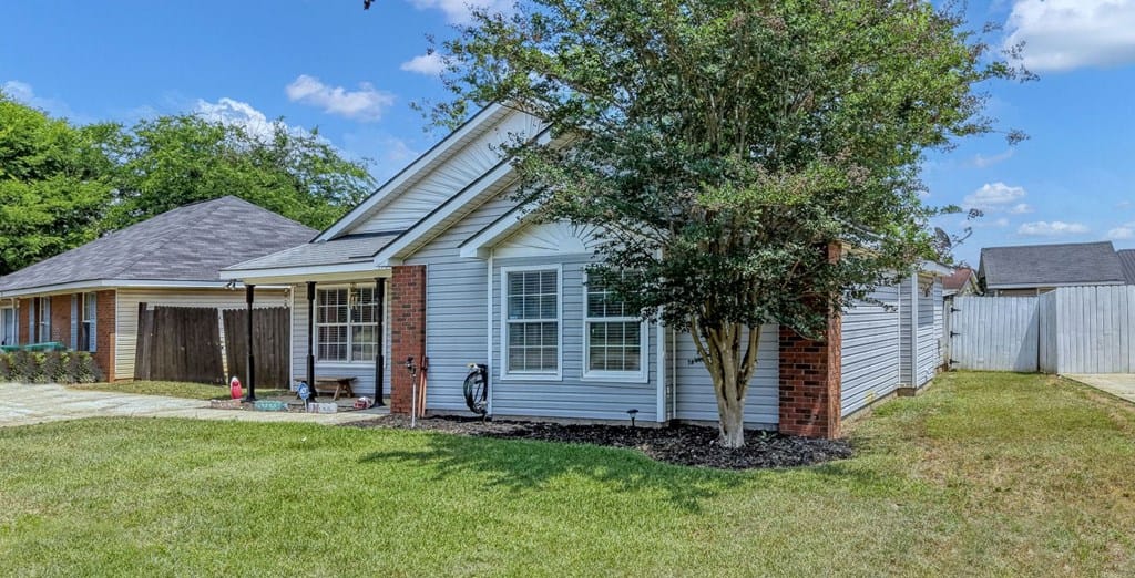 140 Mossydale Ln, Albany, GA 31721 — Photo 2