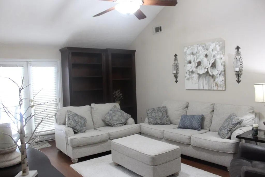 1020 53rd St, Columbus, GA 31904