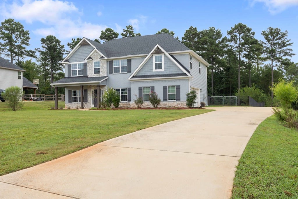 561 Abberly Ln, Ellerslie, GA 31807