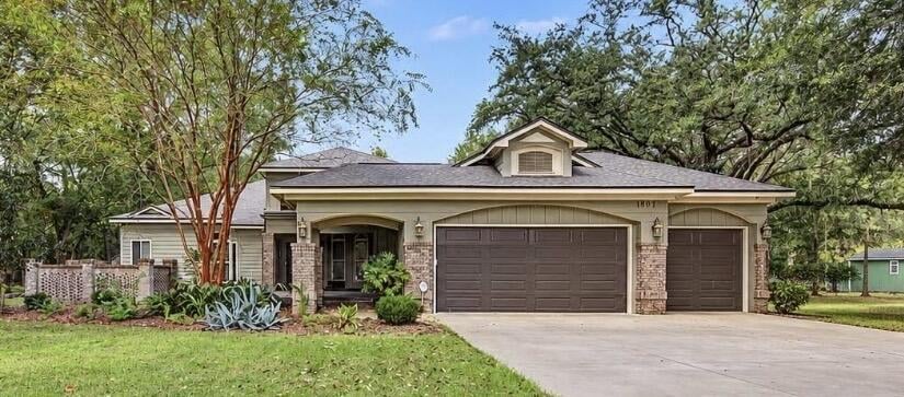 1804 River Pointe Dr, Albany, GA 31701