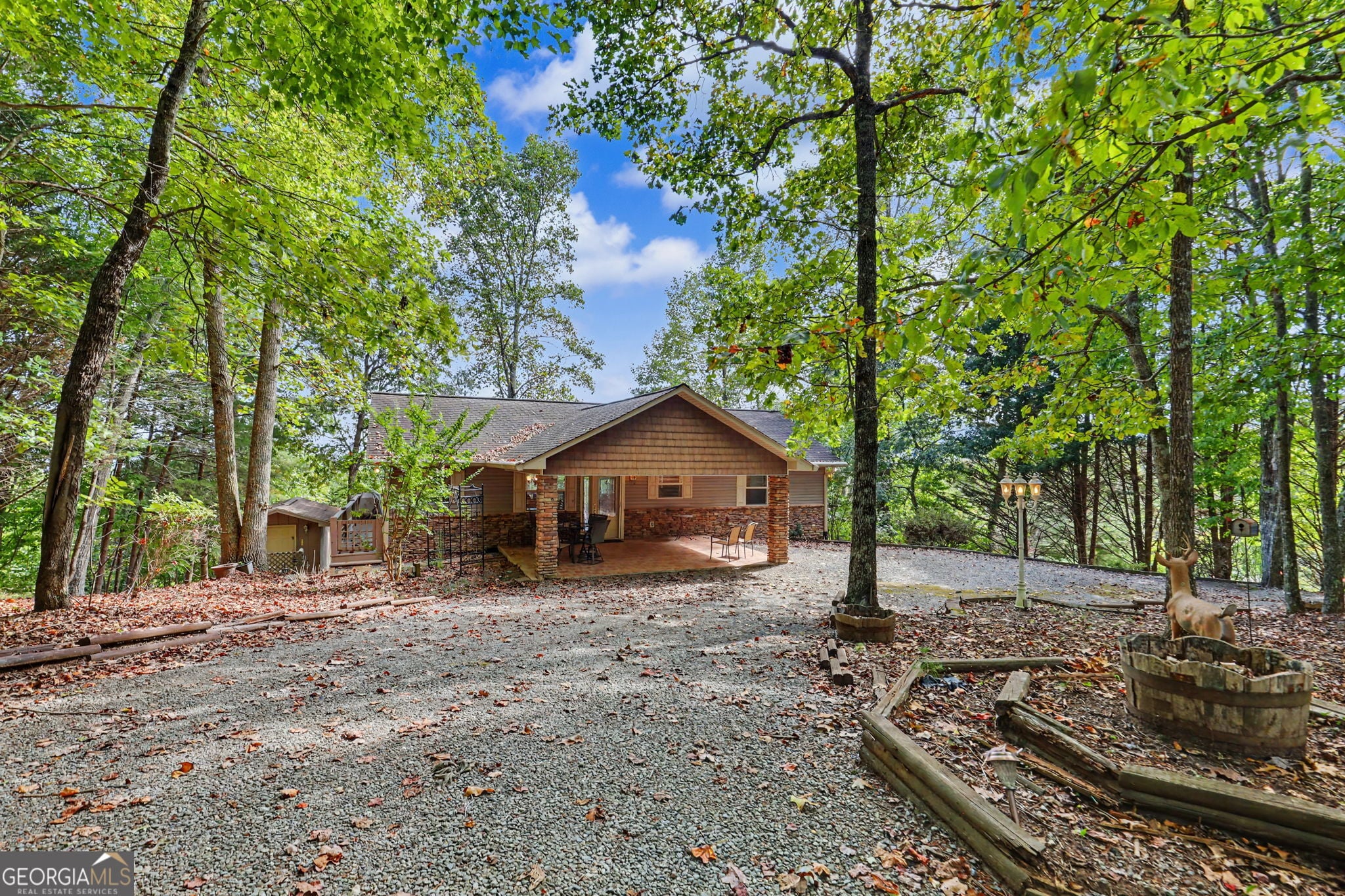 804 Wikle Rd, Hayesville, NC 28904