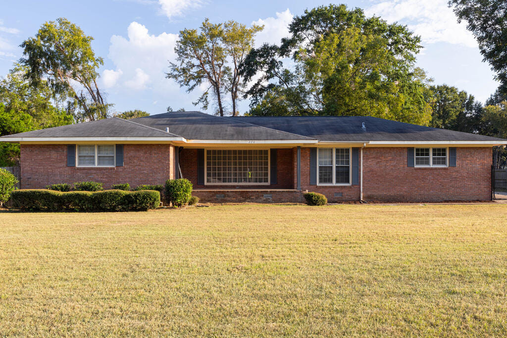270 Summerville Rd, Smiths Station, AL 36877