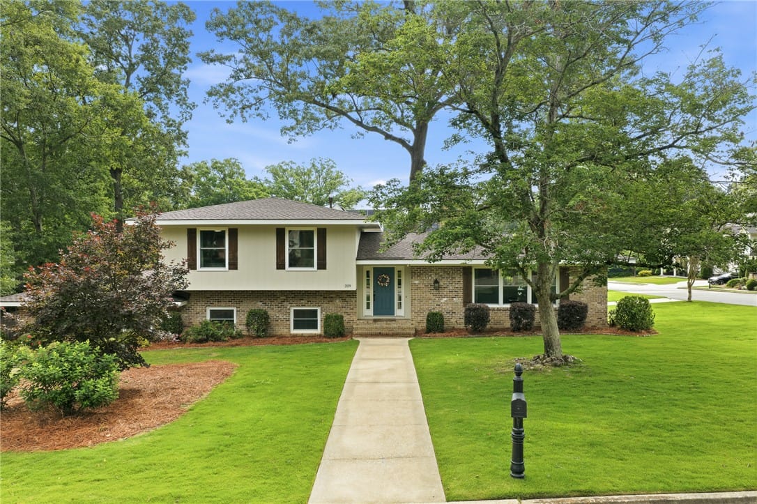 229 Kimberly Dr, Auburn, AL 36832