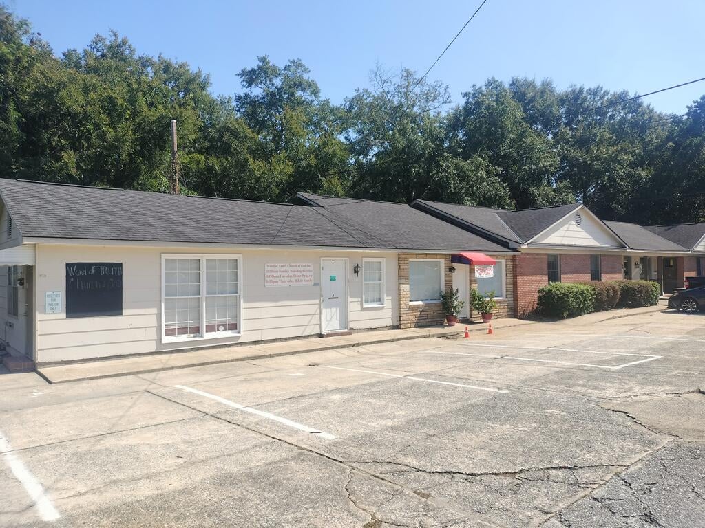 3844 Gentian Blvd, Columbus, GA 31907, Six units in total 6252 sq ft