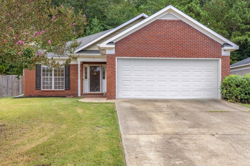 7 Devonshire Dr, Phenix City, AL 36870