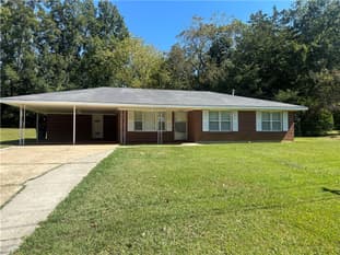 1511 HARPER, Opelika, AL, 36804